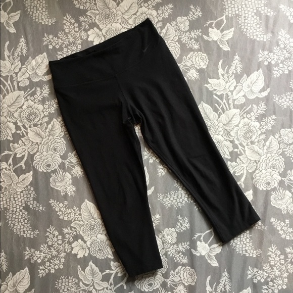 Nike | Dri-Fit Capris - Picture 2 of 7